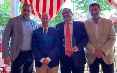 El Clúster onTech Innovation galardonado por los Premios Luz 2022 en la Categoría “Empresa”